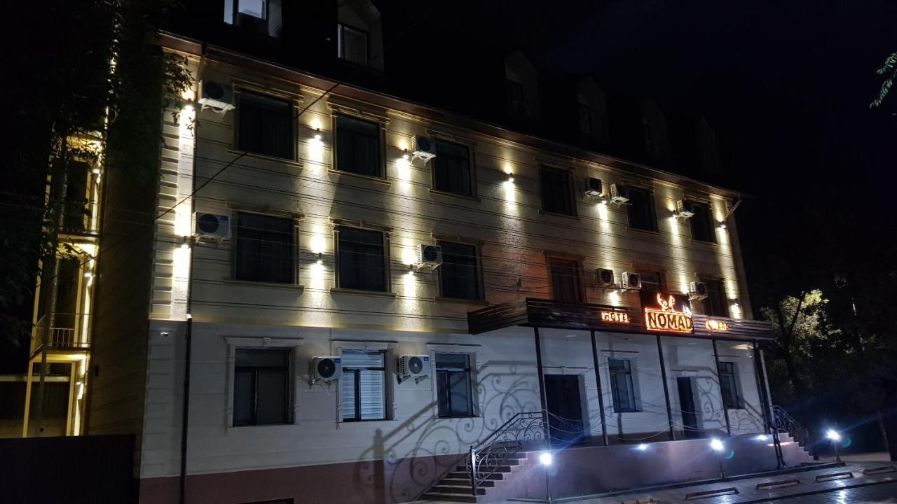 Nomad Hotel Bishkek Halal Exteriör bild
